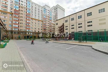 2-комнатная квартира, этаж 3 из 17, 67 м²