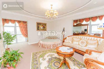 6-комнатная квартира, этаж 18 из 43, 248 м²