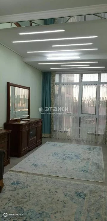 4-комнатная квартира, этаж 6 из 7, 117 м²