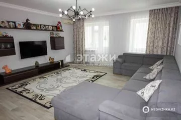 3-комнатная квартира, этаж 4 из 9, 114 м²