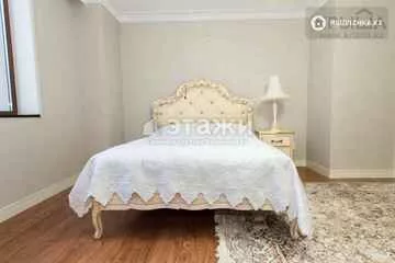 6-комнатная квартира, этаж 12 из 27, 276 м²