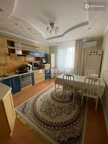 4-комнатная квартира, этаж 8 из 16, 123 м²