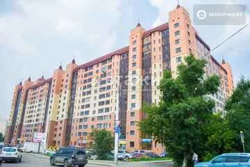 4-комнатная квартира, этаж 3 из 12, 180 м²