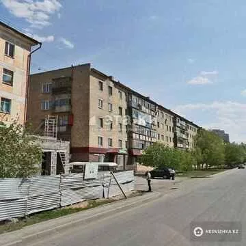 2-комнатная квартира, этаж 3 из 5, 40 м²