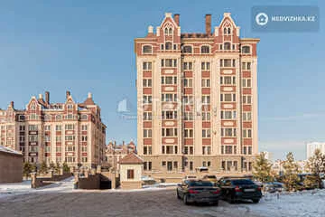 3-комнатная квартира, этаж 8 из 9, 104 м²