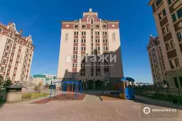 3-комнатная квартира, этаж 8 из 9, 104 м²