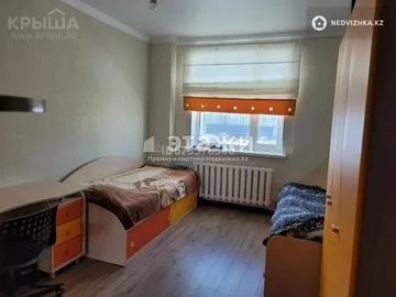 3-комнатная квартира, этаж 9 из 12, 82 м²