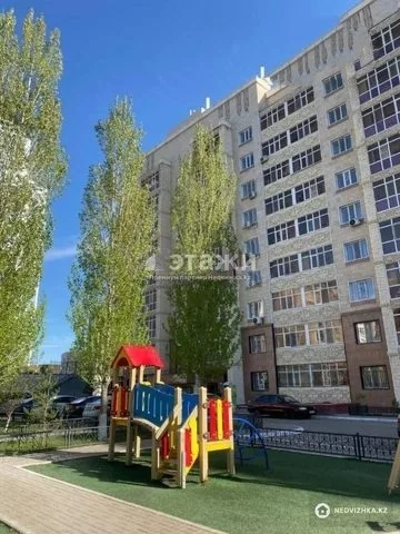 3-комнатная квартира, этаж 1 из 9, 93 м²