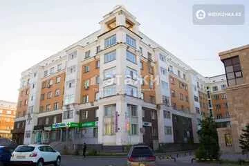 4-комнатная квартира, этаж 4 из 5, 104 м²