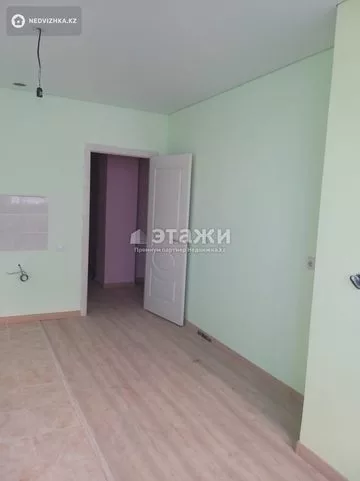 2-комнатная квартира, этаж 3 из 13, 77 м²