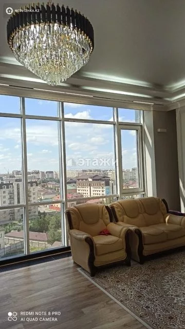 3-комнатная квартира, этаж 9 из 10, 115 м²