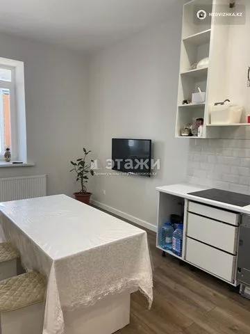 71.3 м², 3-комнатная квартира, этаж 8 из 10, 71 м², изображение - 1