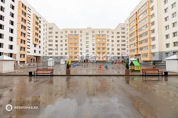 2-комнатная квартира, этаж 3 из 9, 56 м²