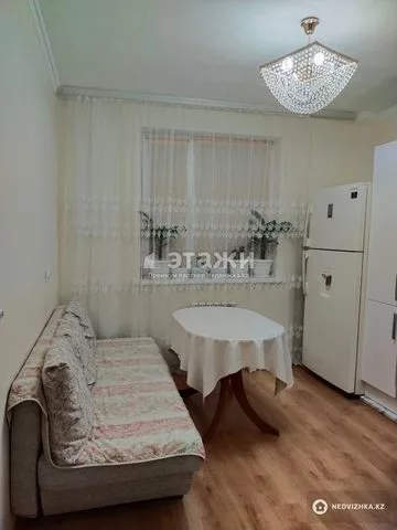 1-комнатная квартира, этаж 4 из 9, 40 м²