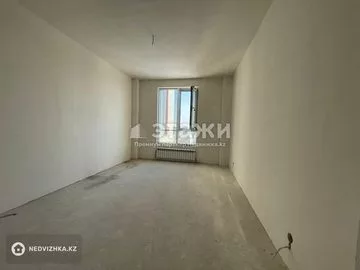 4-комнатная квартира, этаж 8 из 9, 142 м²