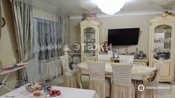 2-комнатная квартира, этаж 5 из 6, 60 м²