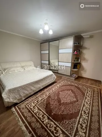 3-комнатная квартира, этаж 2 из 3, 101 м²