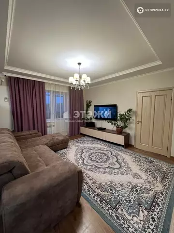 3-комнатная квартира, этаж 2 из 3, 101 м²