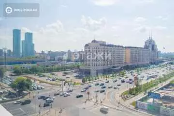 2-комнатная квартира, этаж 9 из 12, 74 м²