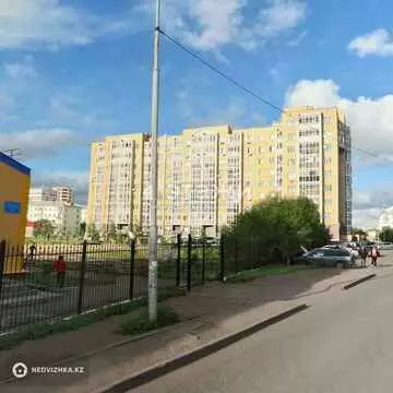 5-комнатная квартира, этаж 9 из 10, 193 м²