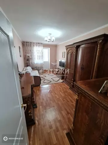 2-комнатная квартира, этаж 2 из 5, 71 м²