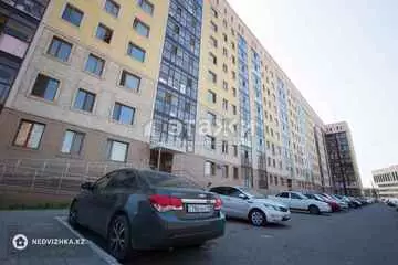 2-комнатная квартира, этаж 9 из 9, 65 м²