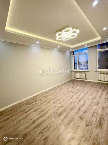 2-комнатная квартира, этаж 4 из 10, 57 м²