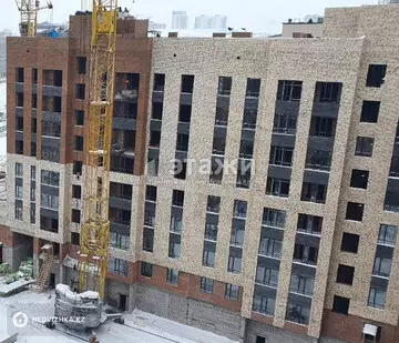 2-комнатная квартира, этаж 8 из 9, 40 м²