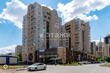 4-комнатная квартира, этаж 9 из 17, 120 м²