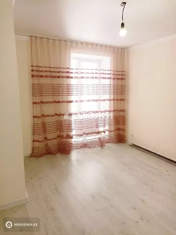2-комнатная квартира, этаж 3 из 8, 62 м²