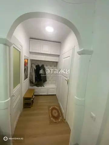 2-комнатная квартира, этаж 4 из 9, 45 м²