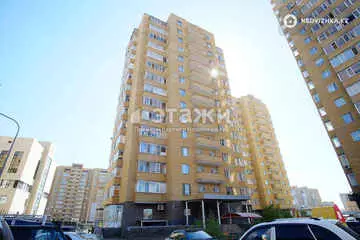 2-комнатная квартира, этаж 9 из 15, 58 м²