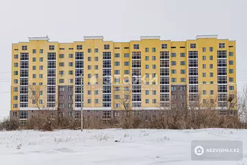 2-комнатная квартира, этаж 3 из 9, 50 м²