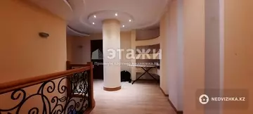 5-комнатная квартира, этаж 9 из 10, 191 м²