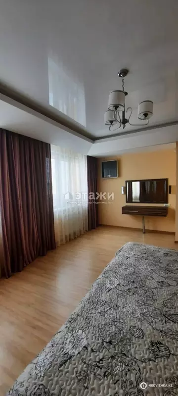 5-комнатная квартира, этаж 9 из 10, 191 м²