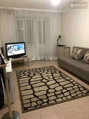 1-комнатная квартира, этаж 7 из 9, 38 м²