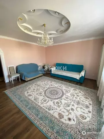 4-комнатная квартира, этаж 7 из 9, 125 м²