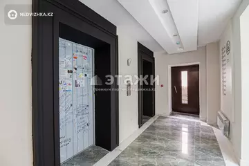 2-комнатная квартира, этаж 8 из 12, 61 м²