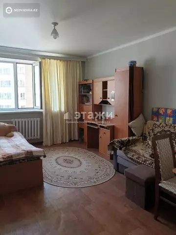 3-комнатная квартира, этаж 10 из 10, 100 м²