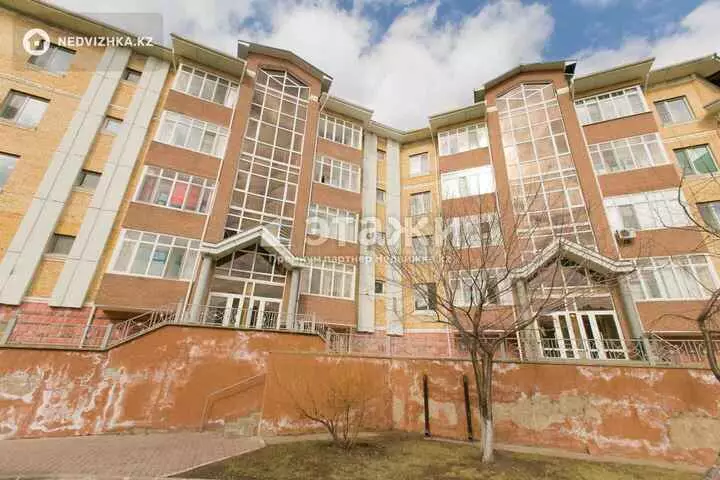 122 м², 3-комнатная квартира, этаж 3 из 4, 122 м², изображение - 1