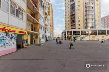 2-комнатная квартира, этаж 9 из 10, 60 м²