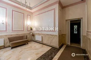 3-комнатная квартира, этаж 8 из 13, 102 м²