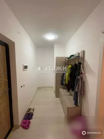 3-комнатная квартира, этаж 4 из 10, 84 м²