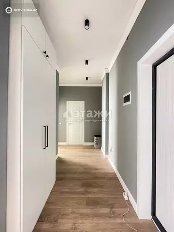 2-комнатная квартира, этаж 4 из 15, 67 м²