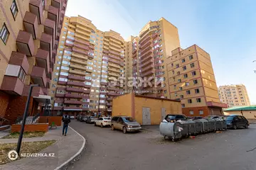 2-комнатная квартира, этаж 4 из 22, 72 м²