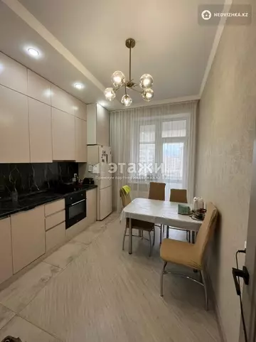 4-комнатная квартира, этаж 7 из 9, 98 м²