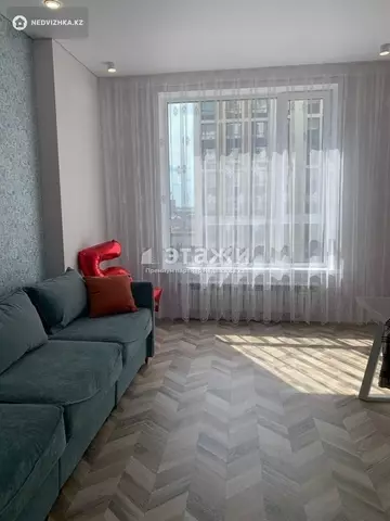 3-комнатная квартира, этаж 7 из 12, 80 м²