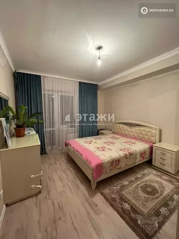 3-комнатная квартира, этаж 11 из 24, 86 м²