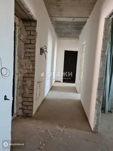 3-комнатная квартира, этаж 4 из 9, 72 м²