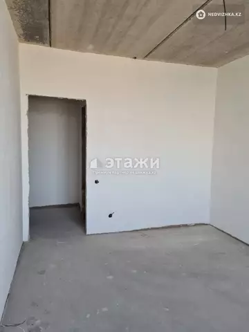 3-комнатная квартира, этаж 4 из 9, 72 м²